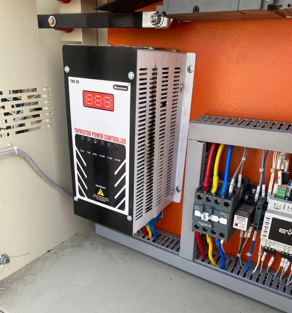 Thyristor control panel for heaters